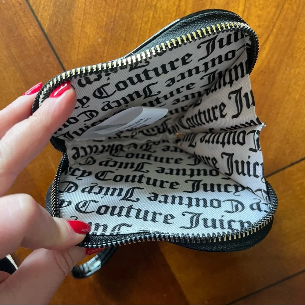 SOLD Juicy Couture Black Heart Shaped Wristlet - Picture 3 of 8